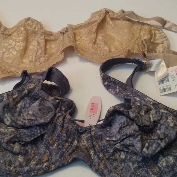 NWT Victoria Secret Mixed LOT Bras All 34D Panties - Picture 3 of 7